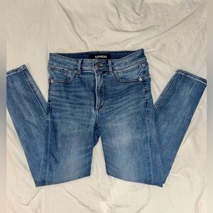 EXPRESS- women’s skinny jeans/ankle legging size 2S/2C